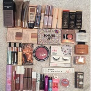 Makeup and Beauty Bundle (40 assorted pcs) #3| NEW